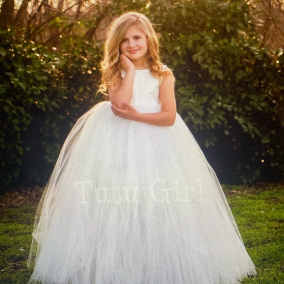 Flower girls dress• Tutu girl brand (Etsy)• ivory with tulle - Picture 1 of 3